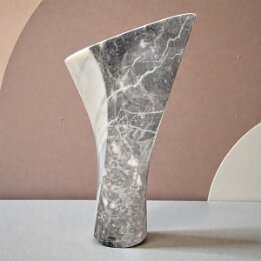 Dark Flame – Abstract Marble Sculpture null