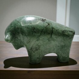 Handcrafted Green Marble Bull Figurine – Natural Stone Animal Sculpture null