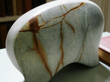 Graceful Gait Sentinel – Abstract Marble Sculpture Price: CAD 180.00 SKU: CDM-SCL-001 There is something almost alive in this piece — a guardian caught mid-stride, its...